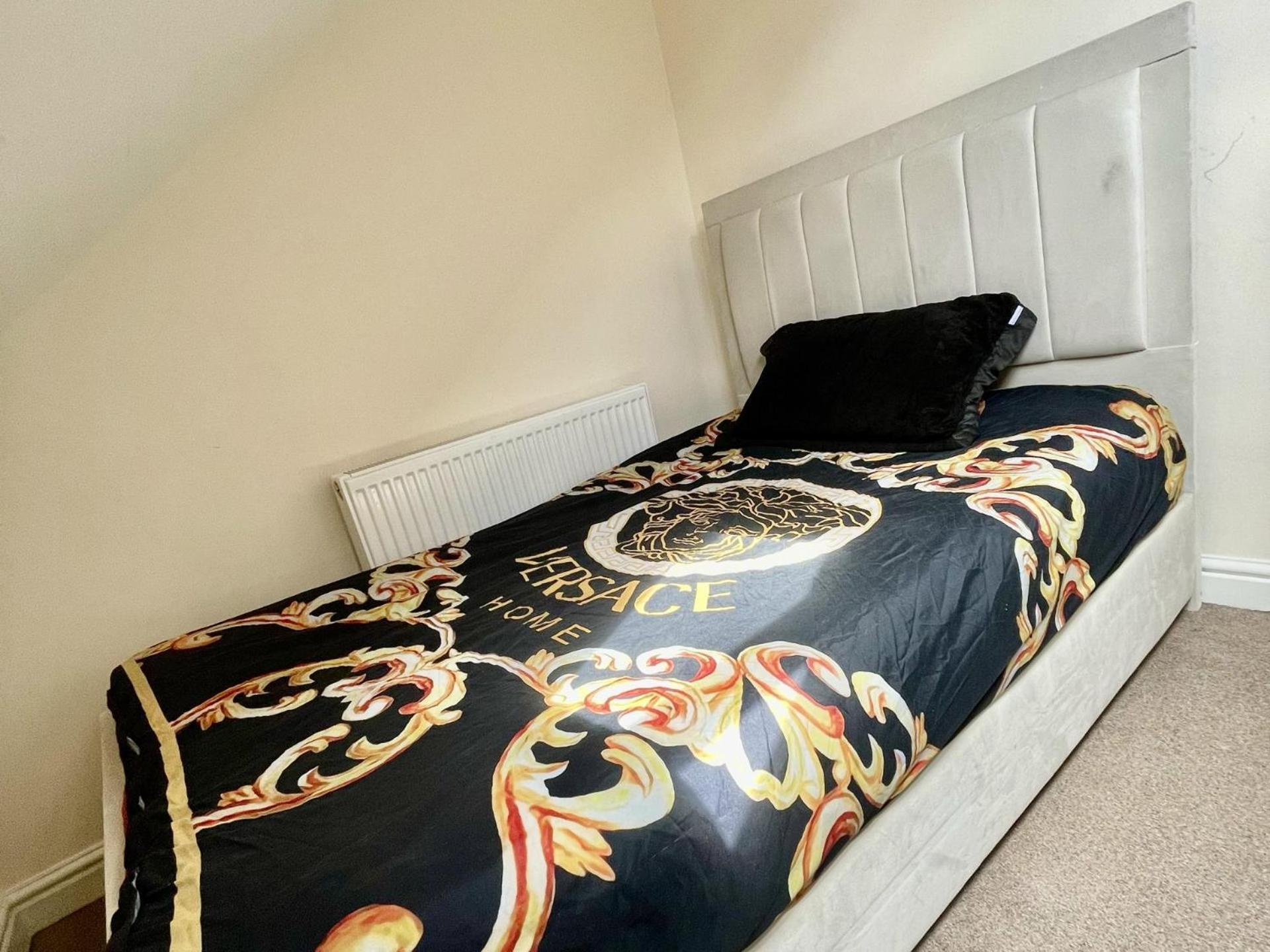 2-Bed Apartment - Sleeps 4 - Street Parking - Wifi Manchester Exterior foto